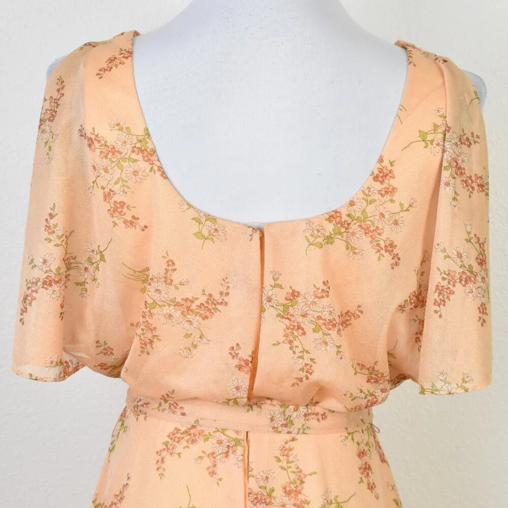 Vintage 1970s Floral Boho Maxi Dress - 4 - Picture 5 of 10